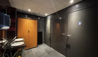  BUREAUX 197 M² SAINT HERBLAIN