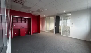  BUREAUX 197 M² SAINT HERBLAIN