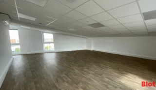  BUREAUX 284 m² SAINT NAZAIRE