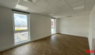  BUREAUX 284 m² SAINT NAZAIRE
