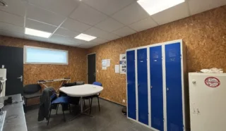  LOCAUX D'ACTIVITÉS 462 M² BOUAYE