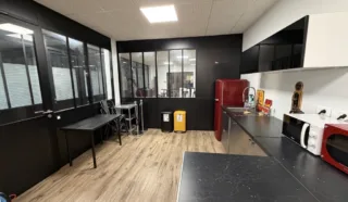  BUREAUX 797 m² LA CHAPELLE S/ERDRE