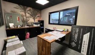  LOCAL D'ACTIVITES SAINT-GILLES 294 m²