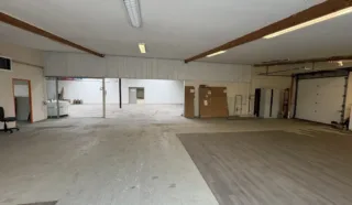  LOCAL COMMERCIAL / LOCAL D'ACTIVITES 671 m² GOUESNOU