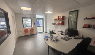  LOCAUX D'ACTIVITÉS 187 M² SAINT HERBLAIN