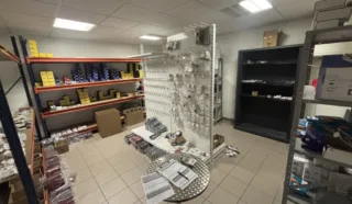  LOCAL D'ACTIVITÉS 280 M² TREILLIERES