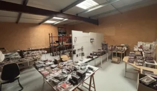  LOCAL D'ACTIVITÉS 280 M² TREILLIERES