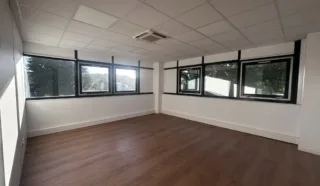  BUREAUX 237 M² NANTES
