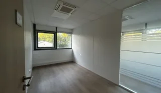  BUREAUX 237 M² NANTES