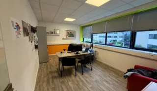  BUREAUX 117 m² ST GREGOIRE