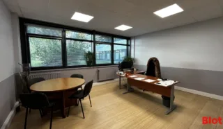 BUREAUX 198 m² RENNES