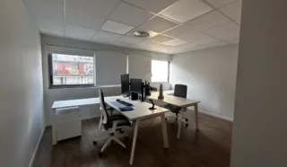  BUREAUX 232 M² REZE