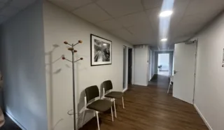  BUREAUX 232 M² REZE