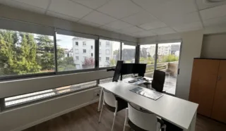 BUREAUX 232 M² REZE