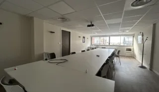  BUREAUX 232 M² REZE