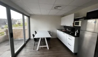  BUREAUX 232 M² REZE