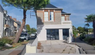  BUREAUX LOCAUX COMMERCIAUX 219 M² LA BAULE ESCOUBLAC