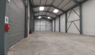  LOCAUX D'ACTIVITÉS 625 M² SAINT NAZAIRE