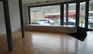  LOCAL COMMERCIAL / BUREAUX HENNEBONT 60 m²