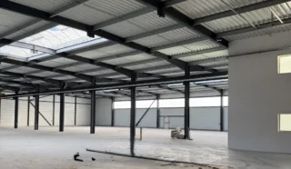  LOCAUX D'ACTIVITÉS 1 988 M² CARQUEFOU