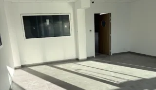  LOCAUX D'ACTIVITÉS 1 988 M² CARQUEFOU