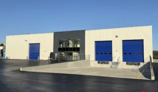  LOCAUX D'ACTIVITÉS 1 988 M² CARQUEFOU