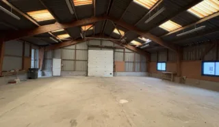  LOCAL D'ACTIVITES 156 m² GUISSENY
