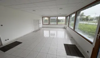  LOCAL D'ACTIVITES 220 m² GUISSENY