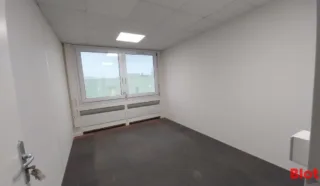  BUREAUX 141 M² NANTES