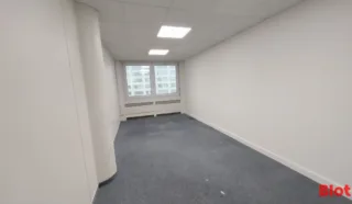  BUREAUX 141 M² NANTES