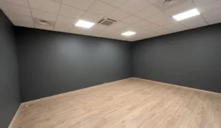 LOCAL COMMERCIAL LORIENT 925 m²