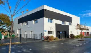  BUREAUX AVEC STOCKAGE CRACH 586 m²