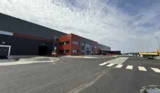  ENTREPOT LOGISTIQUE PLECHATEL 15 280 m²