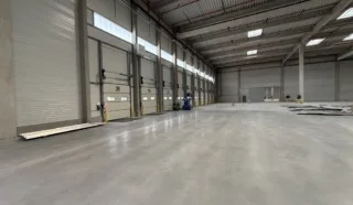  ENTREPOT LOGISTIQUE PLECHATEL 15 280 m²