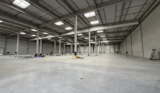  ENTREPOT LOGISTIQUE PLECHATEL 15 280 m²
