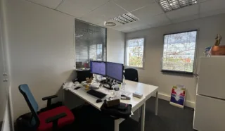  BUREAUX 78 M² NANTES