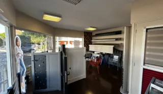 LOCAUX COMMERCIAUX 83 M² SAINT SEBASTIEN SUR LOIRE