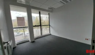  BUREAUX 174 M² NANTES