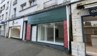  LOCAL COMMERCIAL 79 m² LORIENT