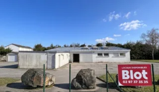 LOCAL D'ACTIVITES 260 m² LARMOR PLAGE