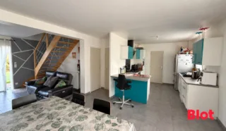 Maison 6 pièce(s)