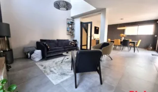 Maison 6 pièce(s)