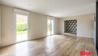 Maison 6 pièce(s)