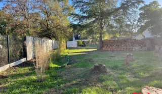 Terrain 822m²