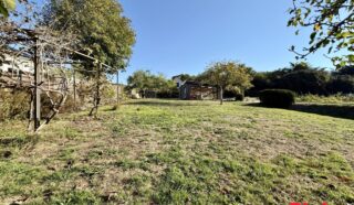 Terrain 689m²