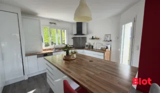 Maison 6 pièce(s)