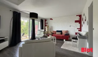 Maison 6 pièce(s)