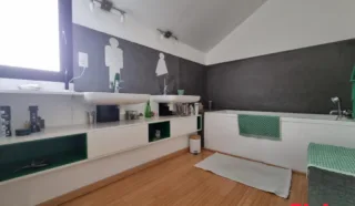 Maison 6 pièce(s)